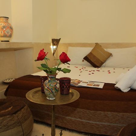 Riad White Flowers Marrakesh Eksteriør bilde